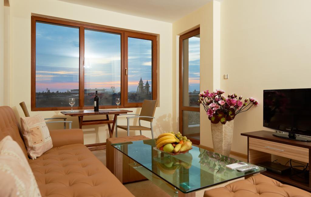 Stanny Court Aparthotel Nesebar Habitación foto
